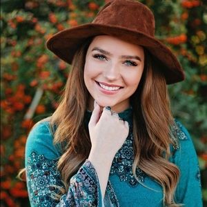 Meet your Posher, Jalayne